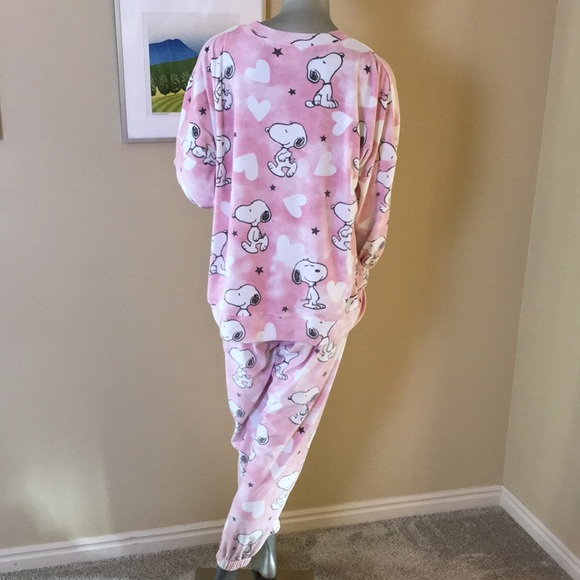 MUNKI MUNKI Peanuts Snoopy Hearts Velour Pajama Set Women's - Picture 8 of 16